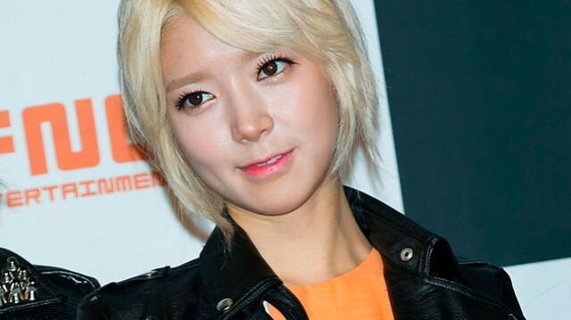 Park Choa, más conocida como Choa, es una cantante y actriz musical surcoreana. Fue miembro del grupo femenino AOA formado por FNC Entertainment.