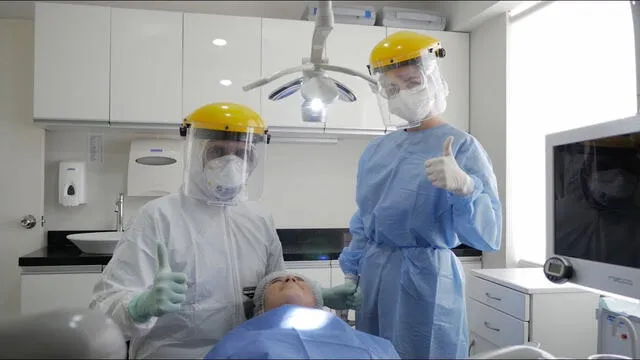 La atención en los consultorios dentales se vio reducida por la crisis sanitaria. (Foto: Captura/Youtube)