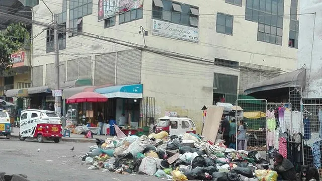 VMT: vecinos molestos por falta de vehículos recolectores de basura [FOTOS]