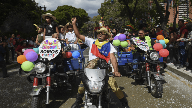 La entrega del Bono Carnavales Felices 2023 se da en medio de la temporada de carnavales en Venezuela. Foto: 