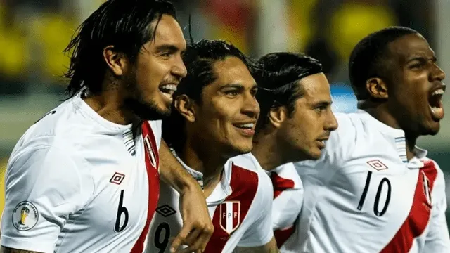 Juan Manuel Vargas, Paolo Guerrero, Claudio Pizarro y Jeffersón Farfán fueron denominados por la prensa como "Los cuatro fantásticos". Foto: AFP   