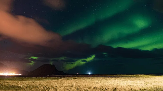Las auroras boreales tienen presencia en la zona norte de la Tierra. Foto: AFP   