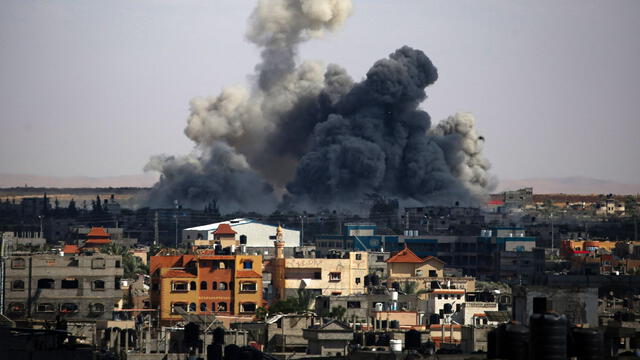 La Franja de Gaza ha sido bombardeada desde el inicio de la guerra en octubre del 2023. Foto: RTV    