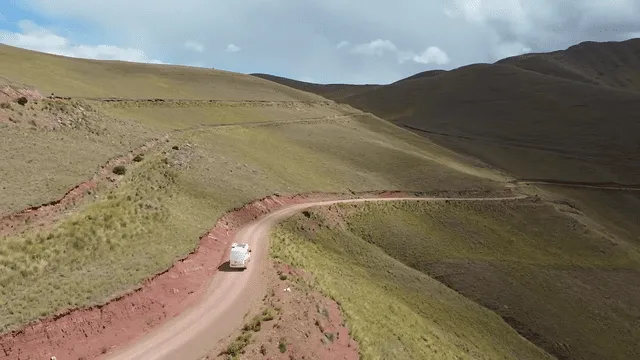  La impresionante ruta que dirige a Pacchanta. Foto: captura de pantalla/Otras formas de vida/YouTube    