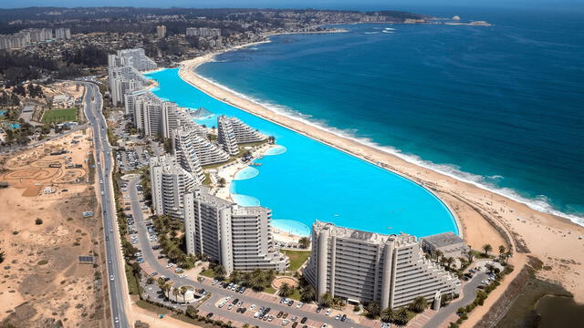 Situada en Chile, la piscina de San Alfonso del Mar es la más grande de América Latina. Foto: crystal-lagoons.   