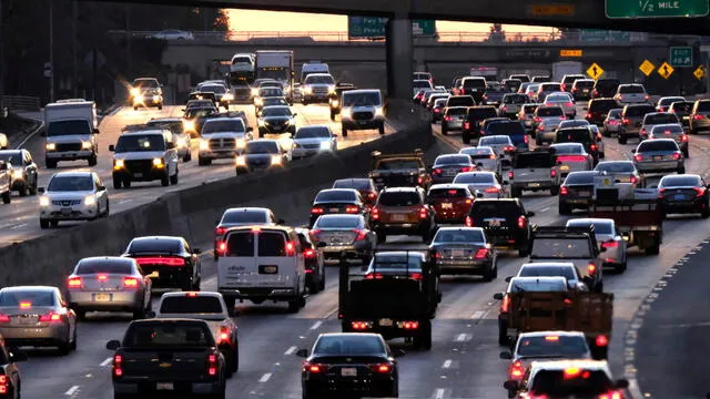 La licencia de conducir internacional permite a los conductores manejar en otros países porque está respaldada por acuerdos internacionales. Foto: Canal N.   