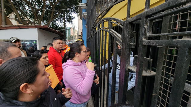  Los ciudadanos venezolanos podrán solicitar sus documentos con previa cita entre hoy y mañana. Foto: Rosa Quincho/LR    