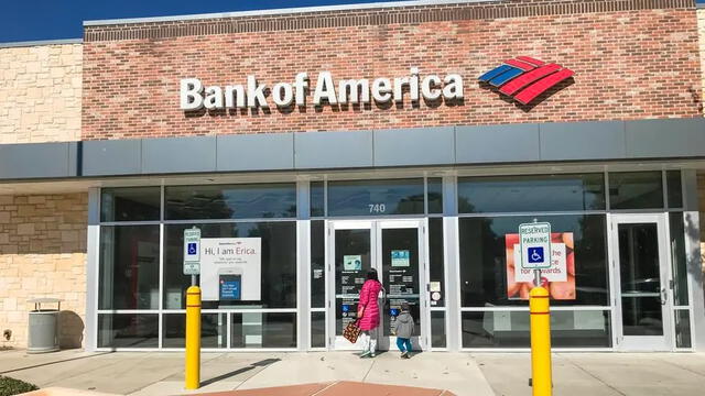  Bank of America estuvo cobrando a sus clientes 15 dólares sin notificar. Foto: Forbes    