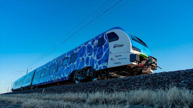 Fue presentado por primera vez durante la edición de InnoTrans 2022 en Berlín. Foto: Stadler Rail   