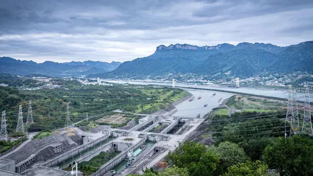 Esta megaconstrucción subraya la necesidad de una evaluación más rigurosa de las grandes obras de infraestructura y sus posibles consecuencias. Foto: powerofforever   