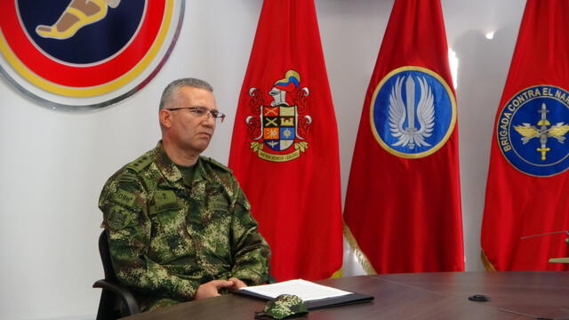 Luis Emilio Cardoso, comandante del Ejército, se dirigió a la población realizando una petición. Foto: AeroErmo.   