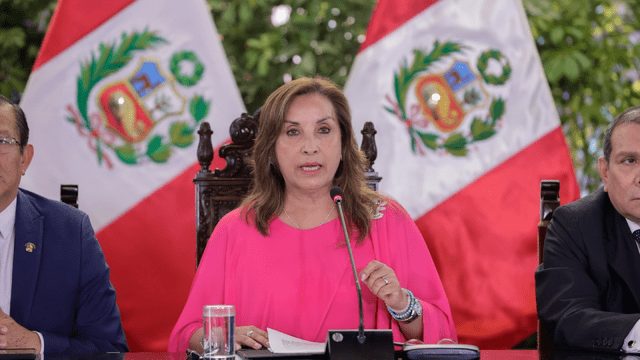  Dina Boluarte junto a sus ministros anuncia medidas contra la inseguridad. Foto: Presidencia   