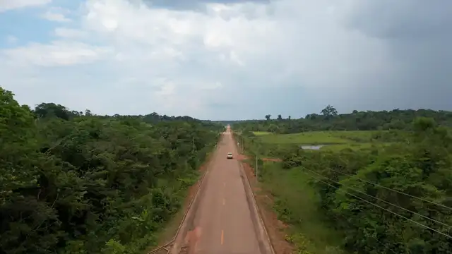 Proyecto vial en la Amazonía peruana