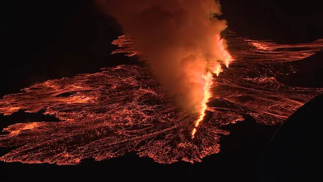 Autoridades aseguran que la erupción no afectó el trafico aéreo de Islandia. Foto: Fréttastofa RÚV   