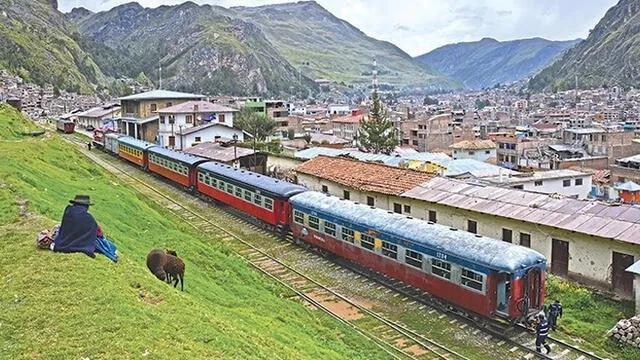  El tren macho promoverá el turismo a Huancavelica y Huancayo