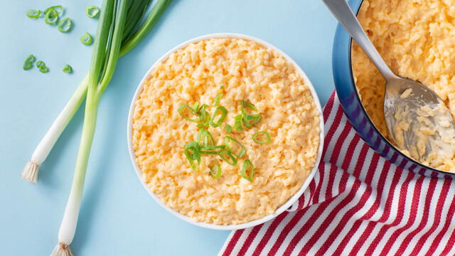 Arroz con queso, un plato típico de Bolivia. Foto: Mahatma.   