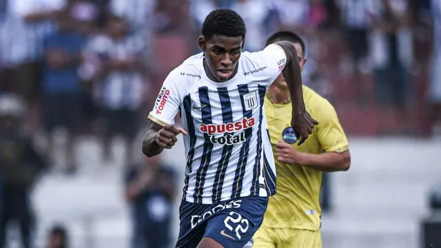  Víctor Guzmán se formó en Alianza Lima, aunque no llegó a consolidarse en el equipo titular. Foto: Difusión.   