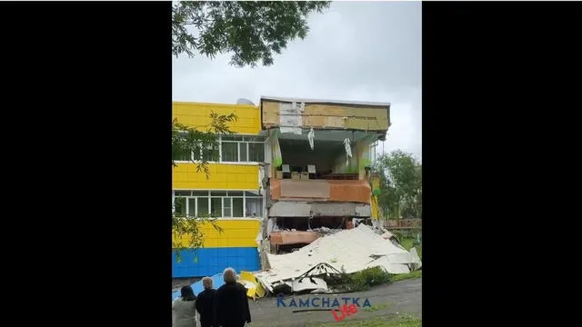 Un jardín infantil fue afectado tras el terremoto, afortunadamente no hubo víctimas. Foto: Kamchatka Life.   