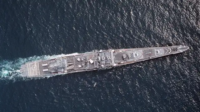 El histórico crucero, que sirvió desde 1961 y participó en conflictos bélicos, requiere procedimientos especiales para su desmilitarización y reciclaje debido a su innovadora tecnología nuclear. El histórico crucero, que sirvió desde 1961 y participó en conflictos bélicos, requiere procedimientos especiales para su desmilitarización y reciclaje debido a su innovadora tecnología nuclear.