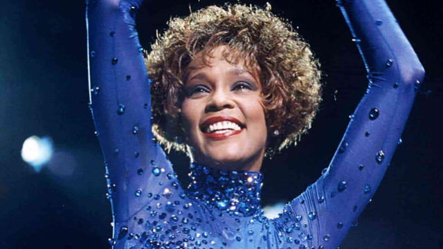 Whitney Houston alcanzó la fama mundial tras actuar en la película "El guardaespaldas" e interpretar magistralmente el tema "I Will Always Love You"