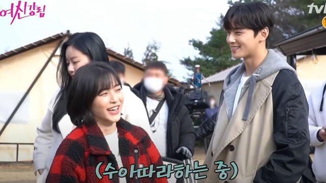 Kang Min Ah en las grabaciones del viaje escolar de True Beauty. Foto: tvN