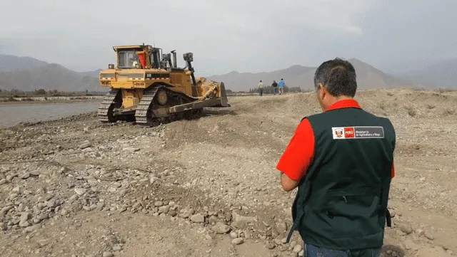 La Libertad: realizan trabajos de emergencia en el río Chicama ante posibles desbordes