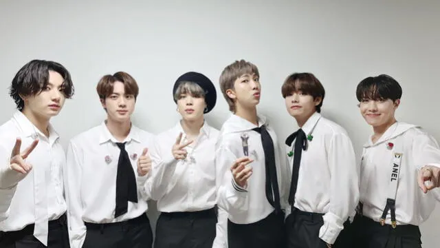 Seis integrantes de BTS en 2020 KBS Gayo Daechukje. Foto: Big Hit