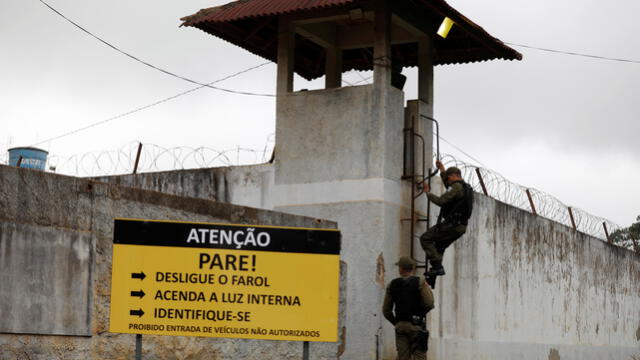 Más de 30 presos se fugan de la cárcel en el sur de Brasil