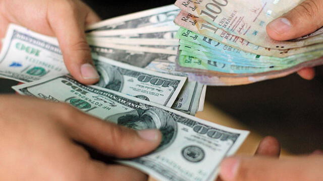 Los montos indexados no deberían verse afectados por el cambio drástico del dólar en Venezuela. Foto: Agencia AFP   