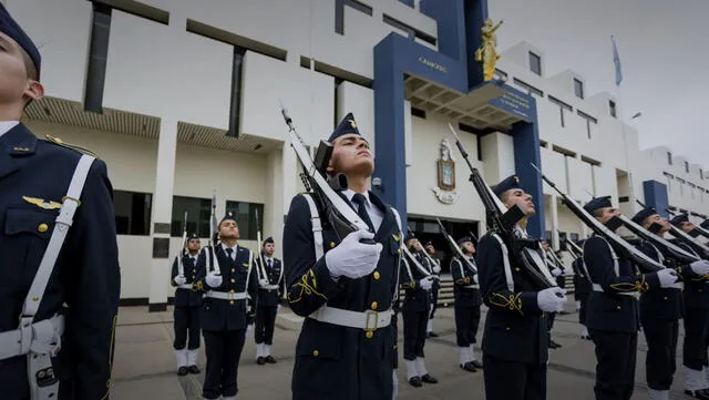  La Fuerza Aérea del Perú (FAP)