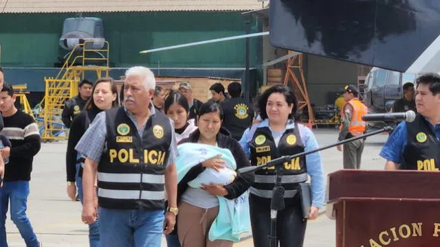 PNP logró reunir a madre con bebé recién nacido. Foto: Mirian Torres/LR   