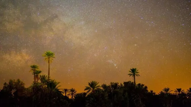  Fotografía del cielo en el desierto del Sahara. Foto: Jordi Busqué   