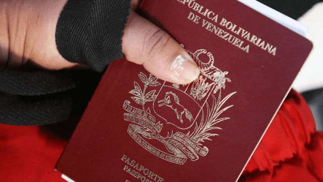 Países como Chile o Ecuador también piden pasaporte a los venezolanos. Foto: AFP   