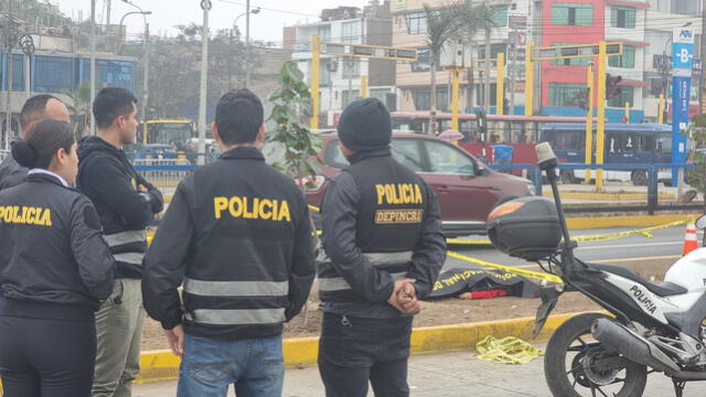 Policías acordonaron la zona para las investigaciones pertinentes. Foto: Cristina Gálvez - La República   