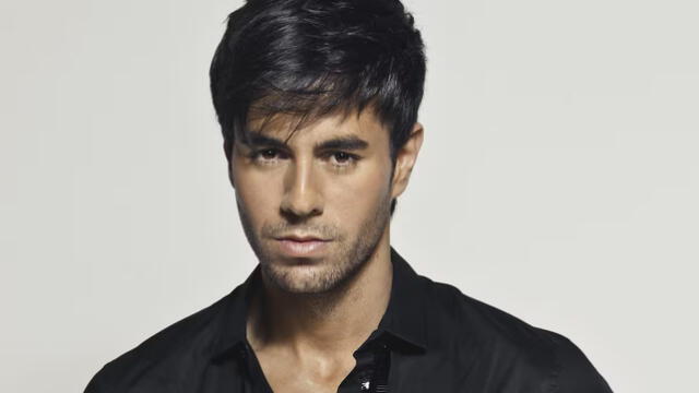  Según el programa TardeAR, Enrique Iglesias estaría apoyando económicamente a su madre. Foto: Telemundo (EFE).   