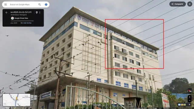 <em>Imagen panorámica del Hospital Ankura. En rojo, la parte que coincide con las escenas de la secuencia viral. Foto: captura de Google Maps</em>   