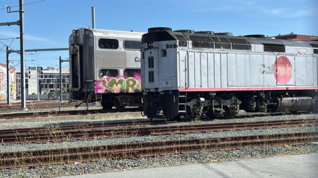 Trenes Caltrain serán traídos desde Estados Unidos a Lima. Foto: La Encerrona/X Trenes Caltrain serán traídos desde Estados Unidos a Lima. Foto: La Encerrona/X