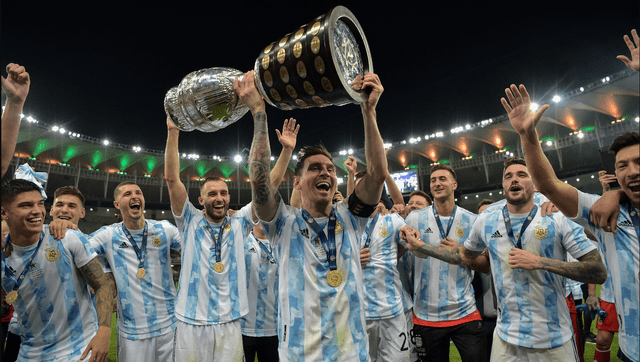 Messi obtuvo su primer título con la selección de Argentina. Foto: AFP