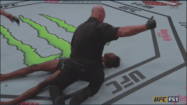 McGregor vs. Khabib: impresionante KO en las preliminares de UFC 229 [VIDEO]