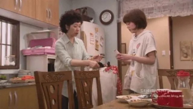 Kim Hye Ok y Jang Na Ra interpretaron a madre-hija en el dorama Baby-faced Beauty (KBS2, 2011)