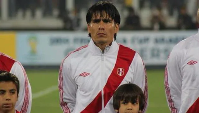 Edwin Retamozo era habitual titular en los partidos de altura en La Paz. Foto: FPF