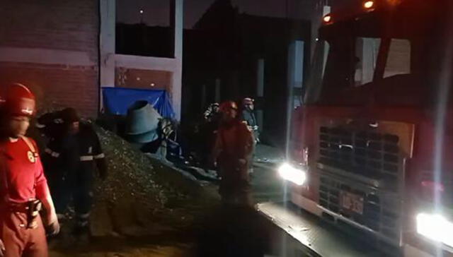 Derrumbe en Ventanilla deja 2 obreros muertos en construcción clandestina  Callao. Foto: Facebook/difusión