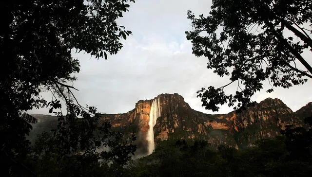 Este enclave, considerado como uno de los paraísos más hermosos y frecuentados por los aventureros, destaca por su complicado acceso, tal como lo señala National Geographic. Foto: AFP   