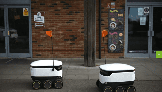 Un robot repartidor. Foto: AFP
