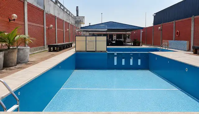 En las bases administrativas se detallan las remodelaciones solicitadas. Una de ellas es el desmontaje y remoción total de 170 butacas que se encuentran fijadas y empotradas en la gradería de concreto. Foto: captura de pantalla Cuarto Poder/IA En las bases administrativas se detallan las remodelaciones solicitadas. Una de ellas es el desmontaje y remoción total de 170 butacas que se encuentran fijadas y empotradas en la gradería de concreto. Foto: captura de pantalla Cuarto Poder/IA