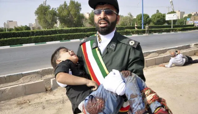 Irán: atentado terrorista en desfile militar deja 29 muertos y Estado Islámico reinvindica el crimen [FOTOS]