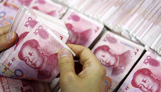 China: ¿Por qué su moneda está perdiendo el valor? 
