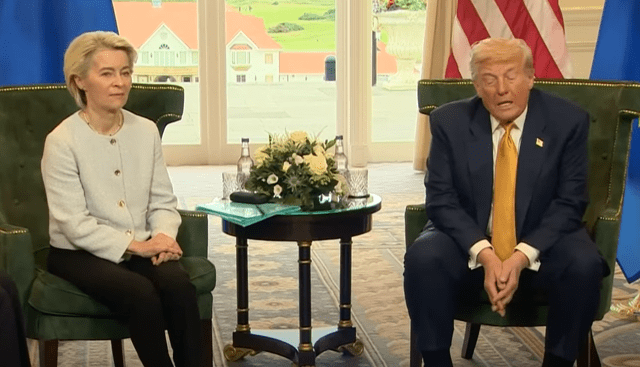El rostro de Von der Leyen cambió cuando Trump mencionó la supuesta falta de acción europea. El rostro de Von der Leyen cambió cuando Trump mencionó la supuesta falta de acción europea.
