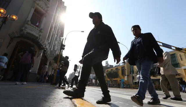  Brillo solar en Lima. Foto: Andina   