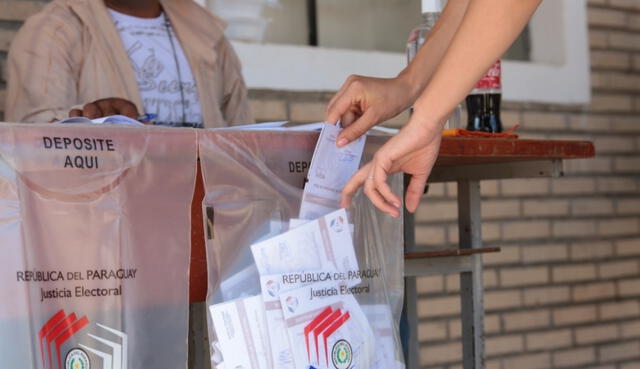Los electores paraguayos tienen la importante labor de elegir a quien será su presidente en la próxima gestión. Foto: Justicia Electoral.   